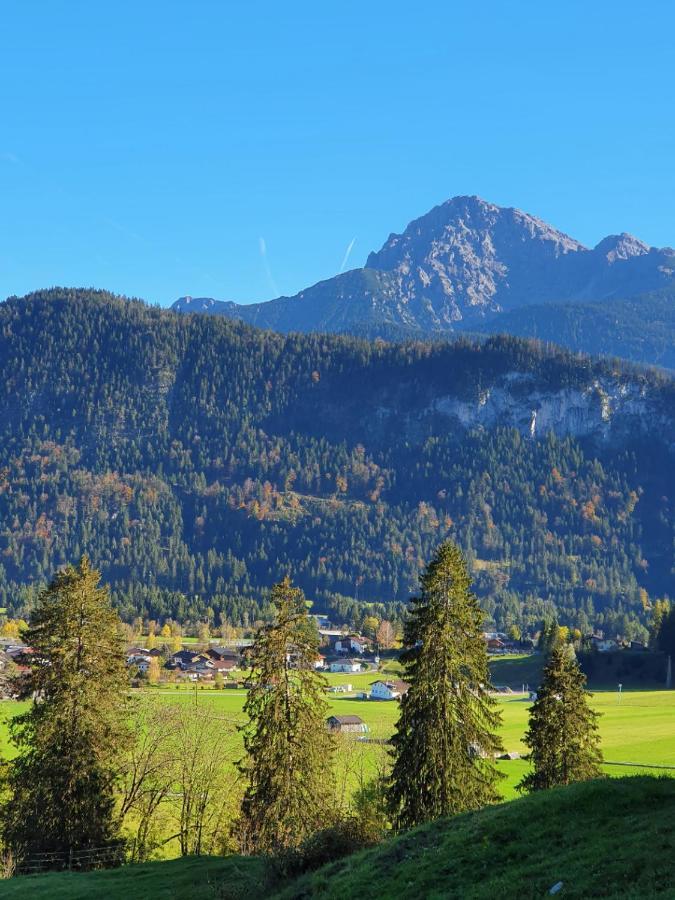 Ferienwohnung Tiroler Auszeit & Whirlpool Höfen 外观 照片